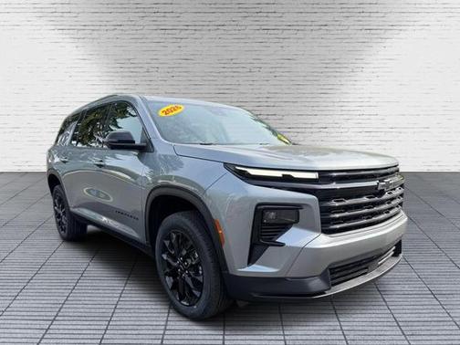 Sterling Gray Metallic 2026 Chevrolet Traverse LT