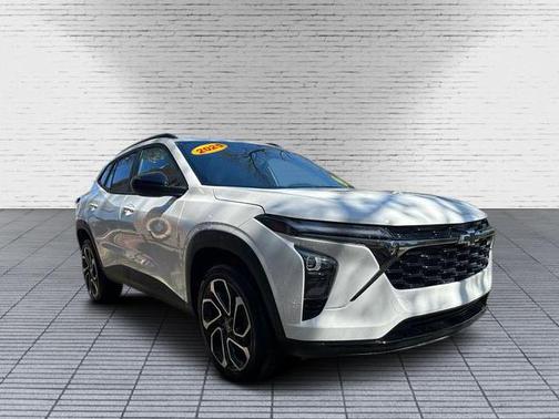 2025 Chevrolet Trax FWD 2RS