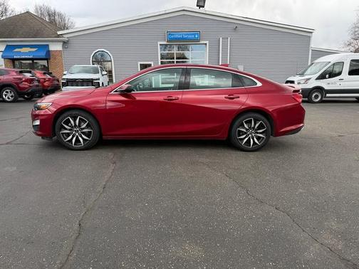 2021 Chevrolet Malibu FWD RS