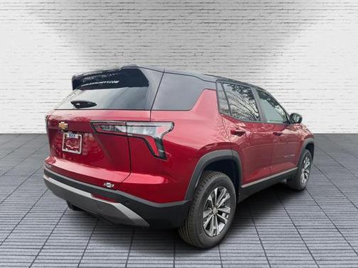 Radiant Red Tintcoat 2026 Chevrolet Equinox 1LT
