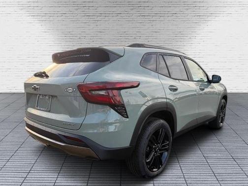 Cacti Green 2026 Chevrolet Trax FWD ACTIV