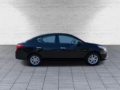 2016 Nissan Versa 1.6 SV