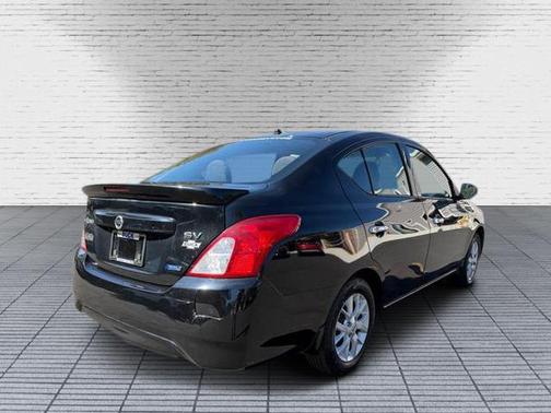 2016 Nissan Versa 1.6 SV
