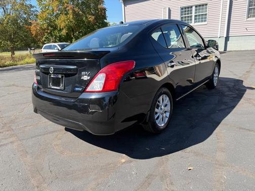 2016 Nissan Versa 1.6 SV