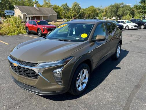 2024 Chevrolet Trax LS