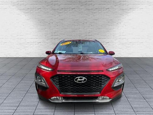 2021 Hyundai KONA SEL Plus