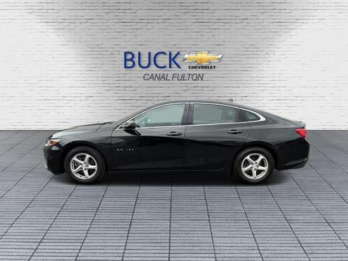 Mosaic Black Metallic 2017 Chevrolet Malibu 1LS