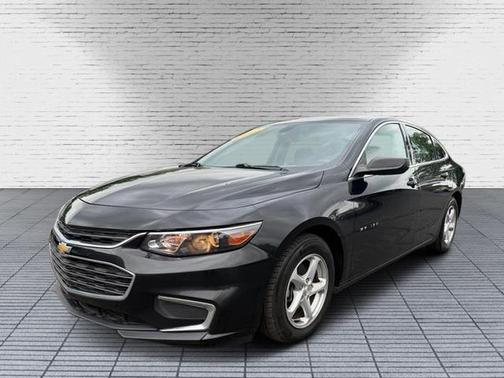 Mosaic Black Metallic 2017 Chevrolet Malibu 1LS