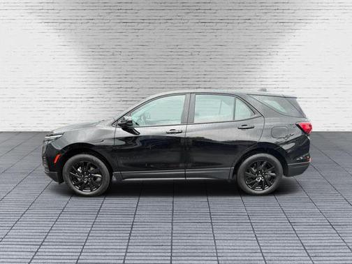 Mosaic Black Metallic 2024 Chevrolet Equinox LS