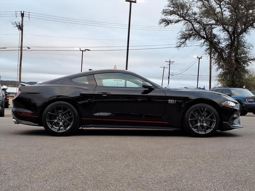 2022 Ford Mustang Mach 1