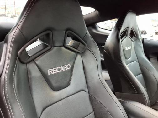 2022 Ford Mustang Mach 1