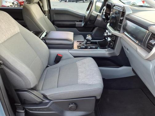 2023 Ford F-150 Lightning XLT