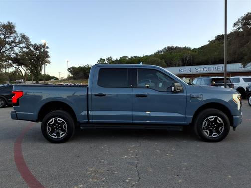 2023 Ford F-150 Lightning XLT