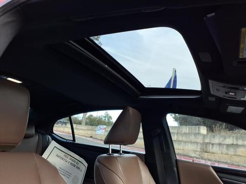 2023 Lexus ES 350 Base