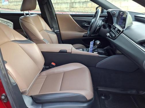 2023 Lexus ES 350 Base