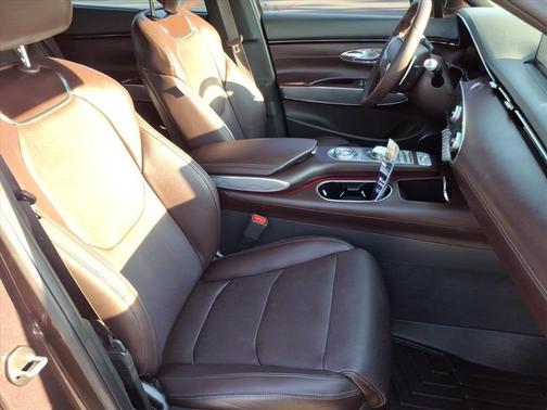 2022 Genesis GV70 2.5T