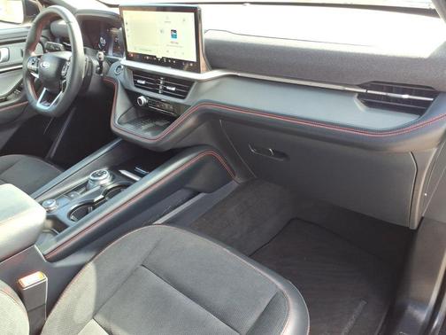 Black Metallic 2025 Ford Explorer ST