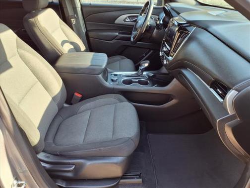 2023 Chevrolet Traverse LT
