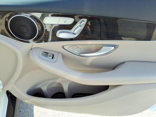 2019 Mercedes-Benz GLC 300 4MATIC