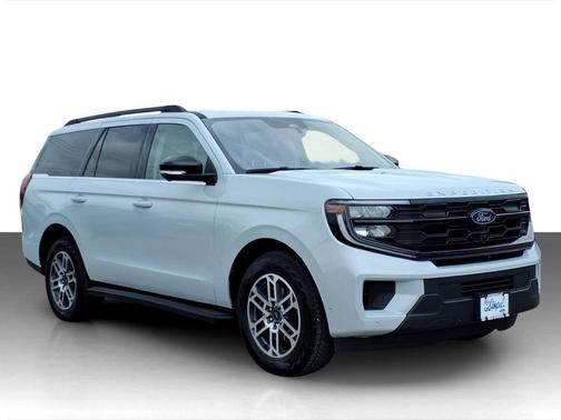 Silver Metallic 2025 Ford Expedition Active