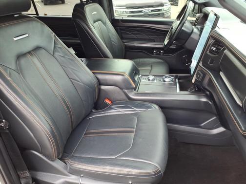 2022 Ford Expedition Platinum