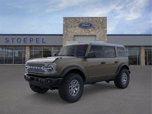 Gray 2025 Ford Bronco Badlands