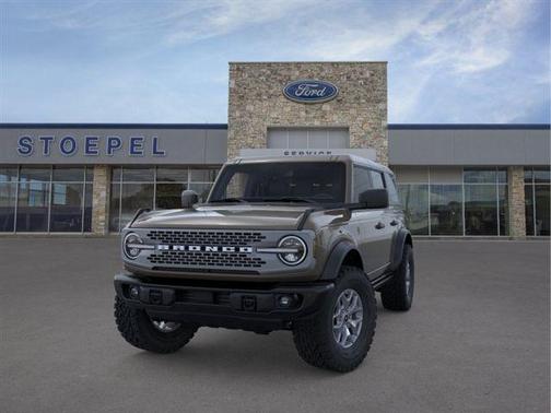 Gray 2025 Ford Bronco Badlands