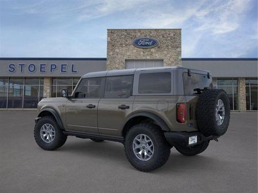 Gray 2025 Ford Bronco Badlands