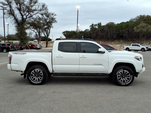2022 Toyota Tacoma TRD Sport