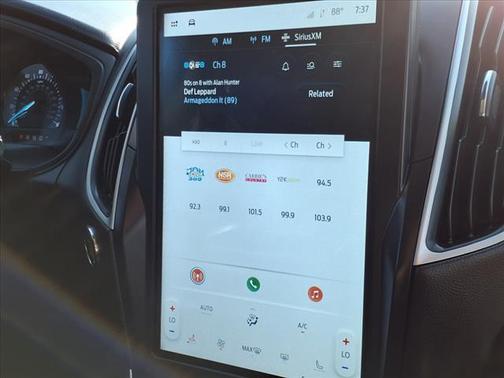 Silver Metallic 2023 Ford Edge SEL