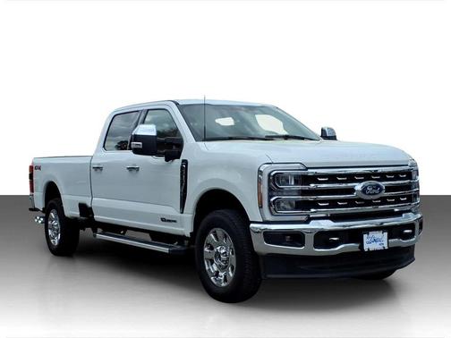 Oxford White 2024 Ford F-250 XL