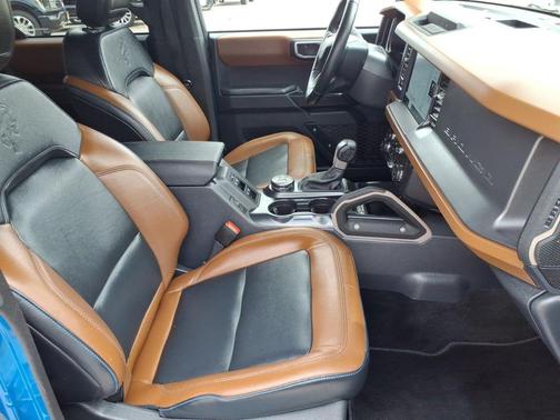 Blue Metallic 2024 Ford Bronco Outer Banks