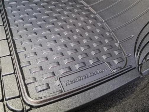 2017 Lincoln Continental Select