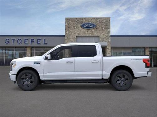 2025 Ford F-150 Lightning LARIAT