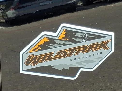 Shadow Black 2024 Ford Bronco Wildtrak