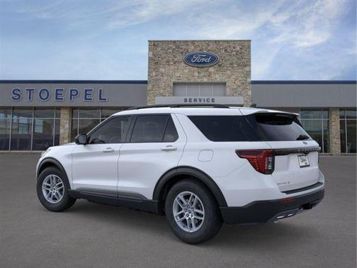 White Metallic 2026 Ford Explorer Active