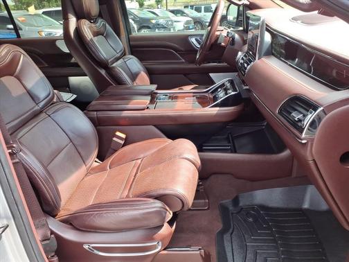 2020 Lincoln Navigator Black Label