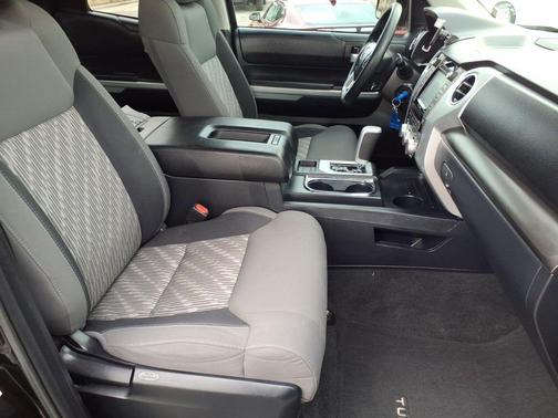 Midnight Black Metallic 2019 Toyota Tundra SR5