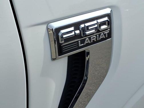 Oxford White 2024 Ford F-150 Lariat