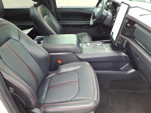 Oxford White 2024 Ford Expedition Limited