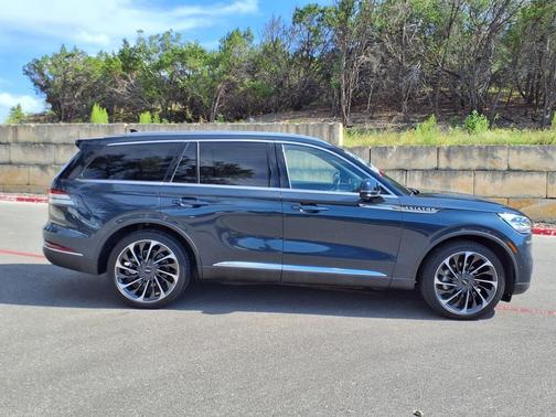 2022 Lincoln Aviator Reserve AWD