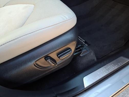 2024 Toyota Grand Highlander Hybrid Limited MAX