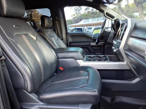 2022 Ford F-350 Platinum