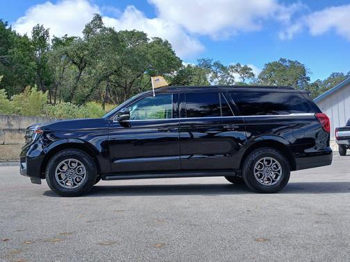 Black Metallic 2026 Ford Expedition Max Active 4x4