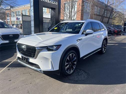 2024 Mazda CX-90 PHEV Premium Plus