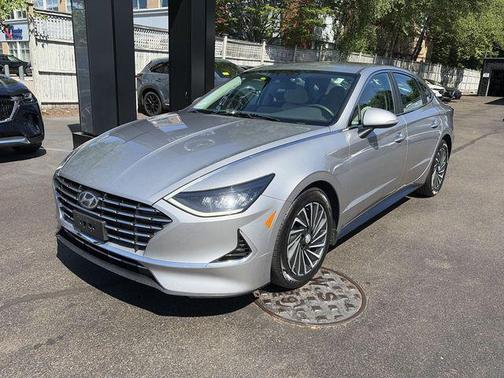 Shimmering Silver 2021 Hyundai SONATA SEL