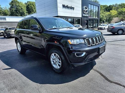 2019 Jeep Grand Cherokee Laredo