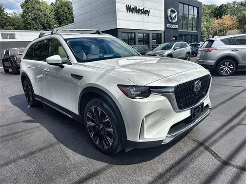 2024 Mazda CX-90 PHEV Premium Plus