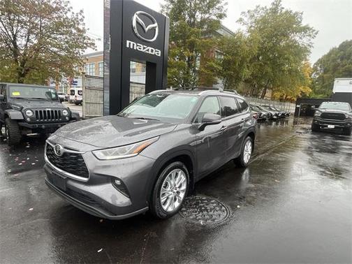 2022 Toyota Highlander Limited