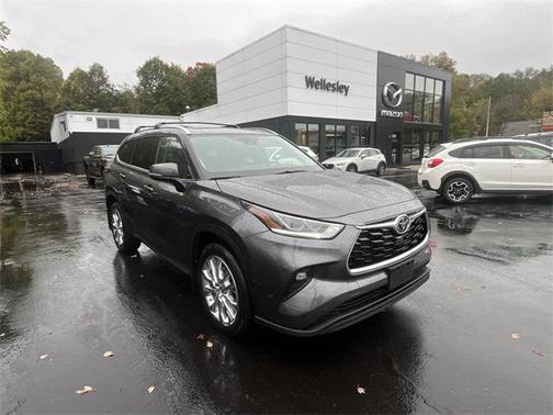 2022 Toyota Highlander Limited